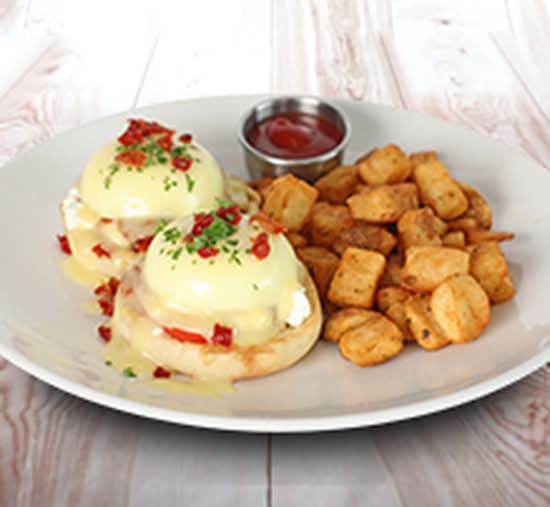 Omelettes & Benedicts